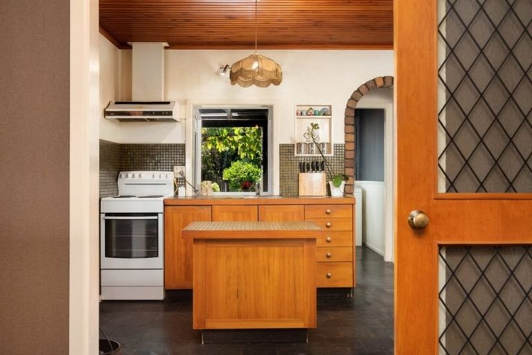 Photo of property in 143 Valley Road, Mount Maunganui, 3116