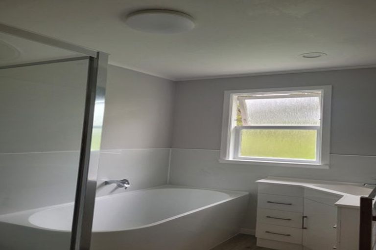 Photo of property in 31 Arapiko Street, Johnsonville, Wellington, 6037