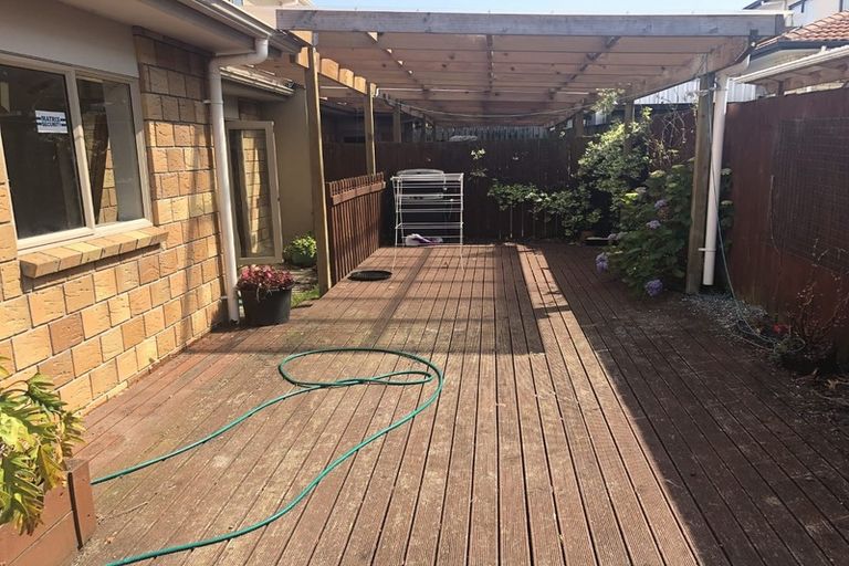 Photo of property in 13 Bushpark Place, Flat Bush, Auckland, 2016