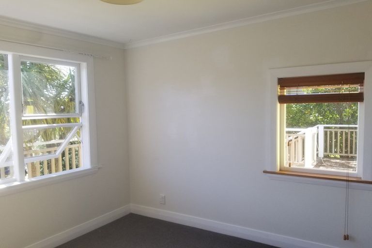 Photo of property in 12 Terawhiti Terrace, Karori, Wellington, 6012