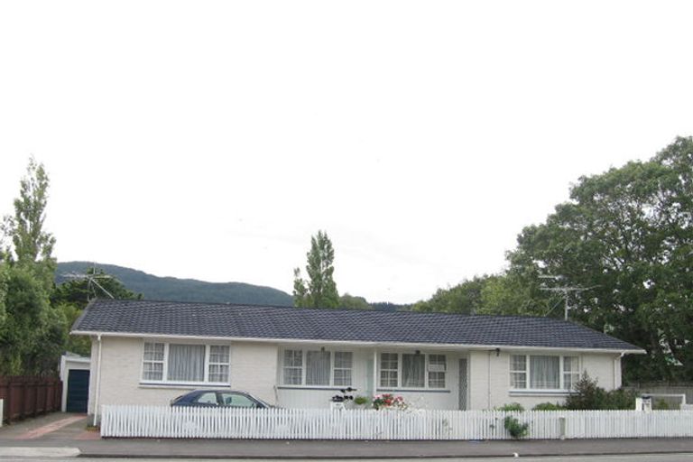 Photo of property in 387 Fergusson Drive, Heretaunga, Upper Hutt, 5018