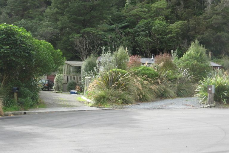 Photo of property in 97a Tawhai Street, Stokes Valley, Lower Hutt, 5019