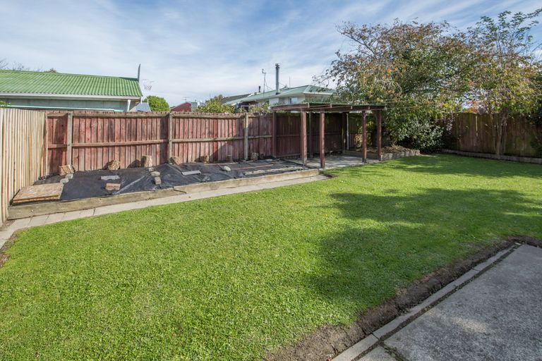 Photo of property in 305 Sawyers Arms Road, Bishopdale, Christchurch, 8053