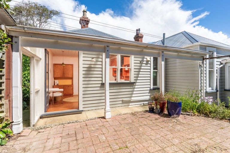 Photo of property in 17 Ventnor Street, Mornington, Dunedin, 9011