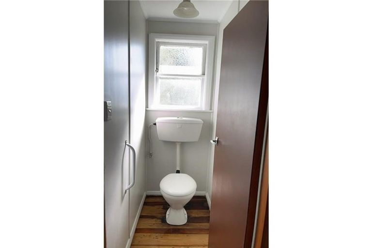 Photo of property in 59 Bell Street, Tawa, Wellington, 5028