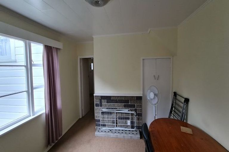 Photo of property in 6 Roxburgh Grove, Petone, Lower Hutt, 5012