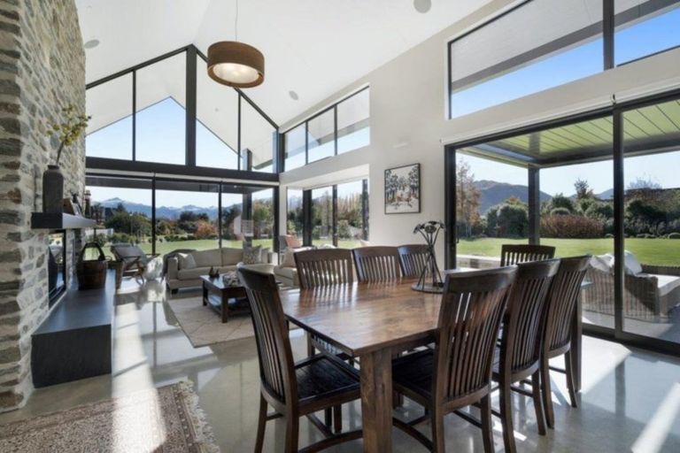 Photo of property in 14 Waimana Place, Wanaka, 9305
