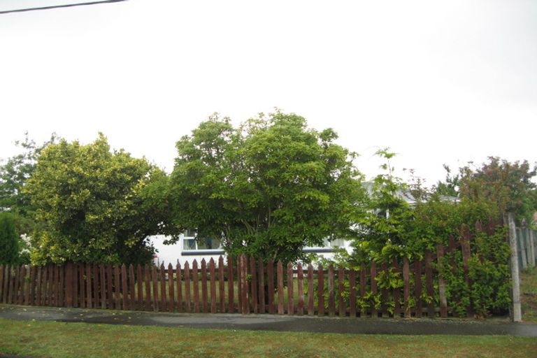 Photo of property in 17 Landy Street, Dallington, Christchurch, 8061