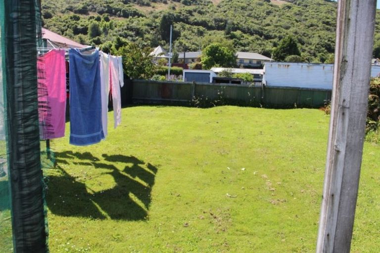 Photo of property in 73 Alexander Street, Greymouth, 7805