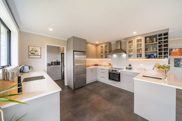 Photo of property in 159 Fairview Drive, Birchville, Upper Hutt, 5372