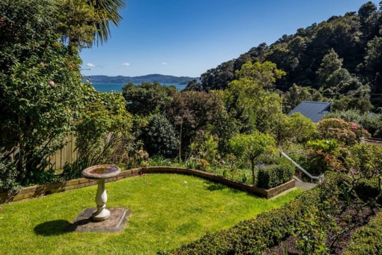 Photo of property in 36 Moana Road, Days Bay, Lower Hutt, 5013