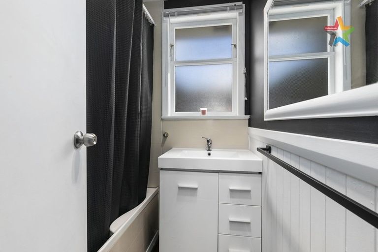 Photo of property in 43 Wise Street, Wainuiomata, Lower Hutt, 5014