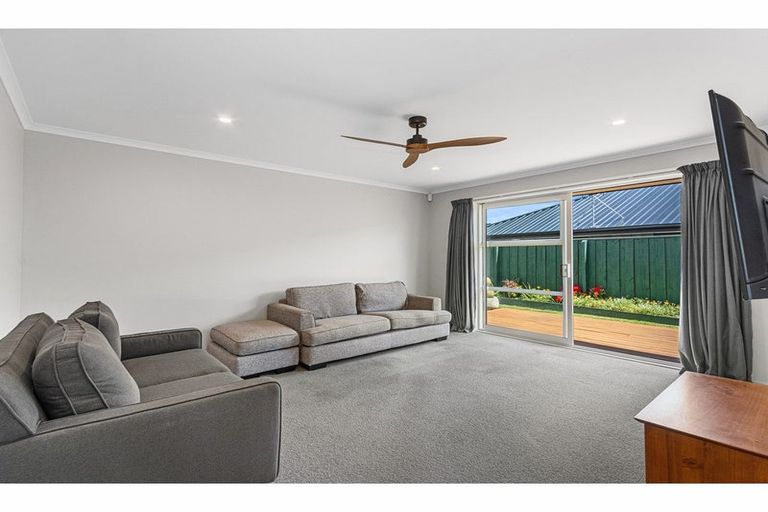 Photo of property in 11 Sheehan Street, Halswell, Christchurch, 8025