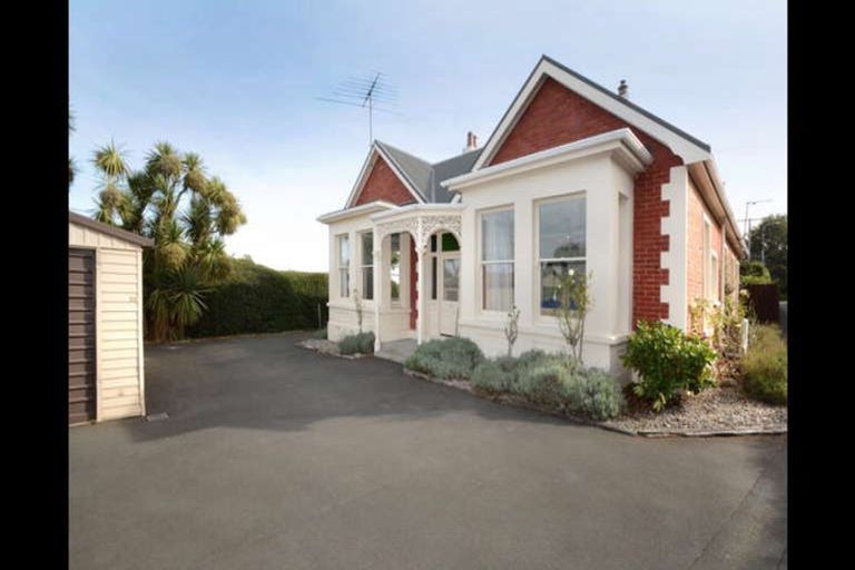 Photo of property in 23 Kenmure Road, Belleknowes, Dunedin, 9011