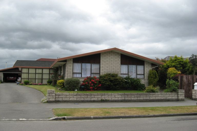 Photo of property in 20 Juniper Place, Burnside, Christchurch, 8053