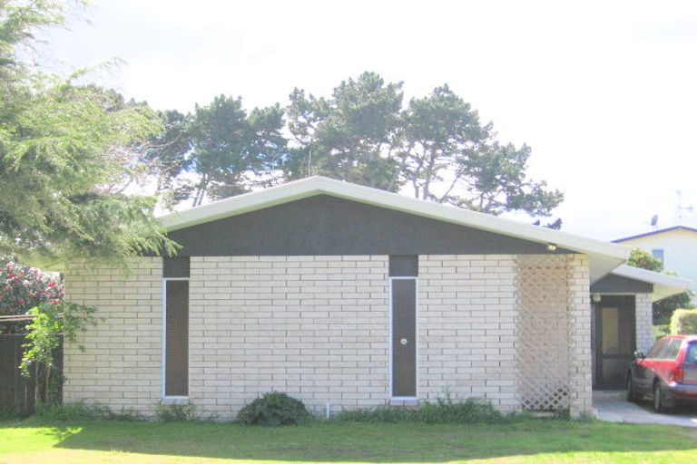 Photo of property in 7b Dickson Road, Papamoa Beach, Papamoa, 3118