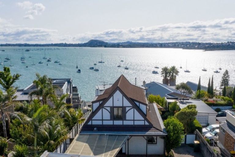 Photo of property in 2/127 Bucklands Beach Road, Bucklands Beach, Auckland, 2012