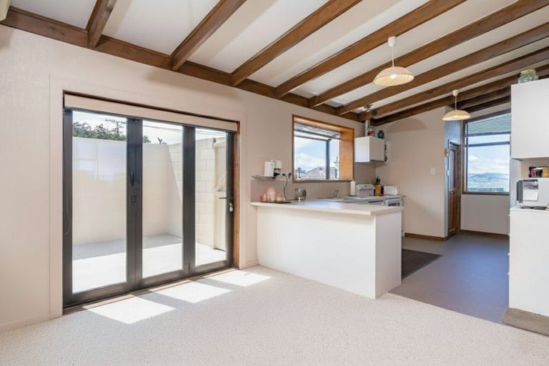 Photo of property in 1 Warwick Street, Balaclava, Dunedin, 9011