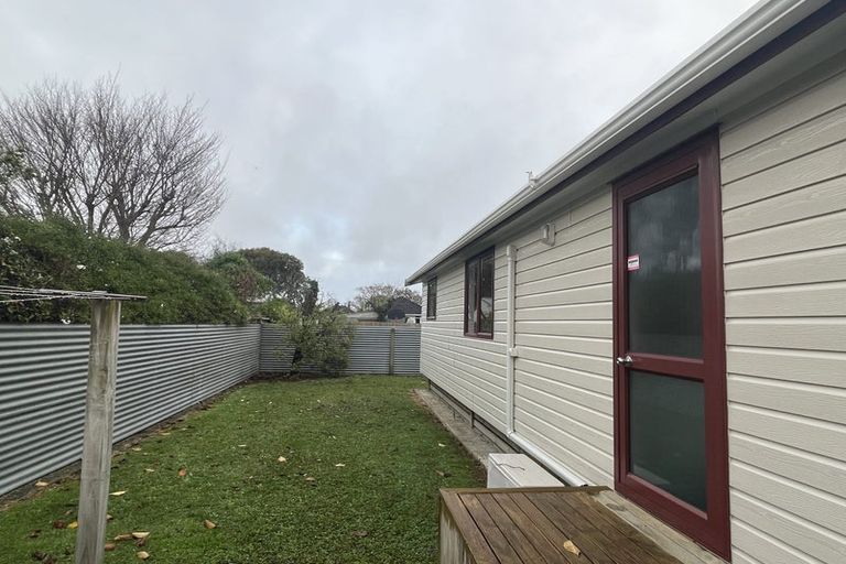 Photo of property in 120 Limbrick Street, Terrace End, Palmerston North, 4410