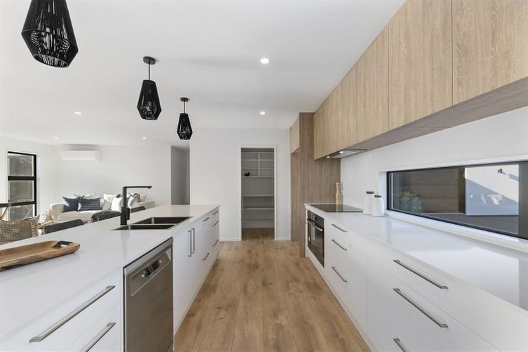 Photo of property in 21 Kingsdowne Drive, West Melton, 7618