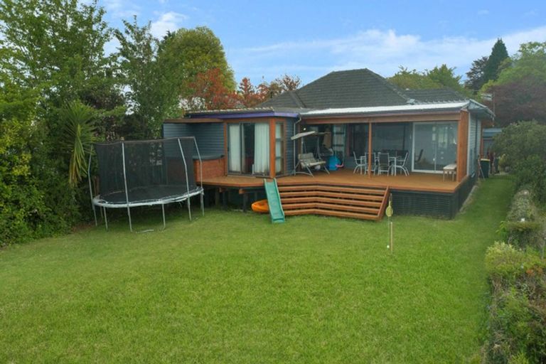 Photo of property in 105 Koutu Road, Kawaha Point, Rotorua, 3010