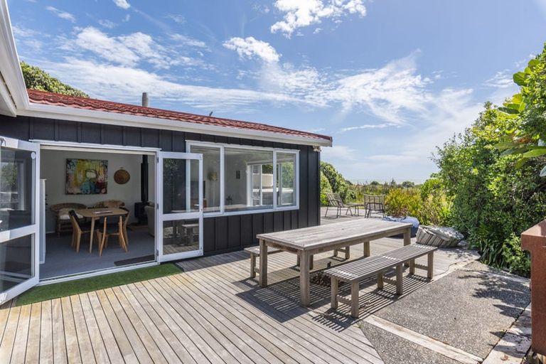 Photo of property in 23 Rodney Avenue, Te Horo Beach, Otaki, 5581