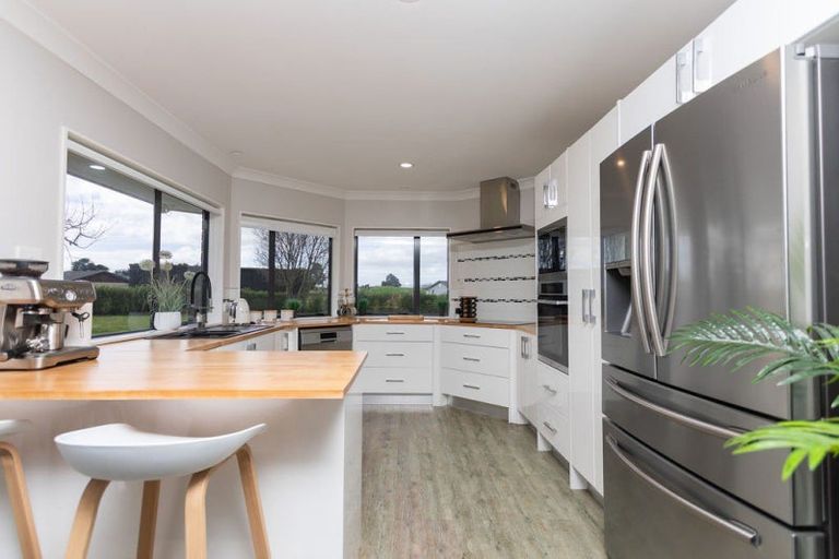 Photo of property in 12 Totaramahonga Road, Dannevirke, 4972