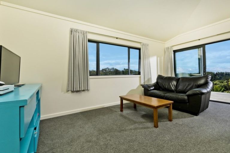 Photo of property in 123 Taiapa Valley Road, Muriwai, Waimauku, 0881