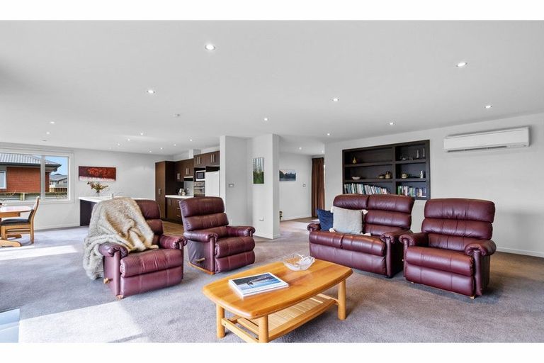 Photo of property in 48 Welsh Road, Winton, 9720