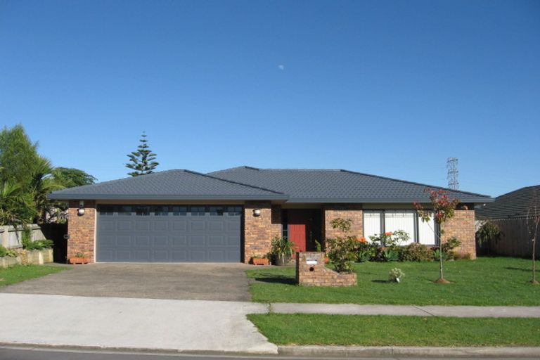 Photo of property in 3 Norm Pellow Drive, Manurewa, Auckland, 2105
