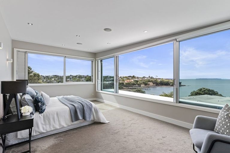 Photo of property in 11a Bournemouth Terrace, Murrays Bay, Auckland, 0630
