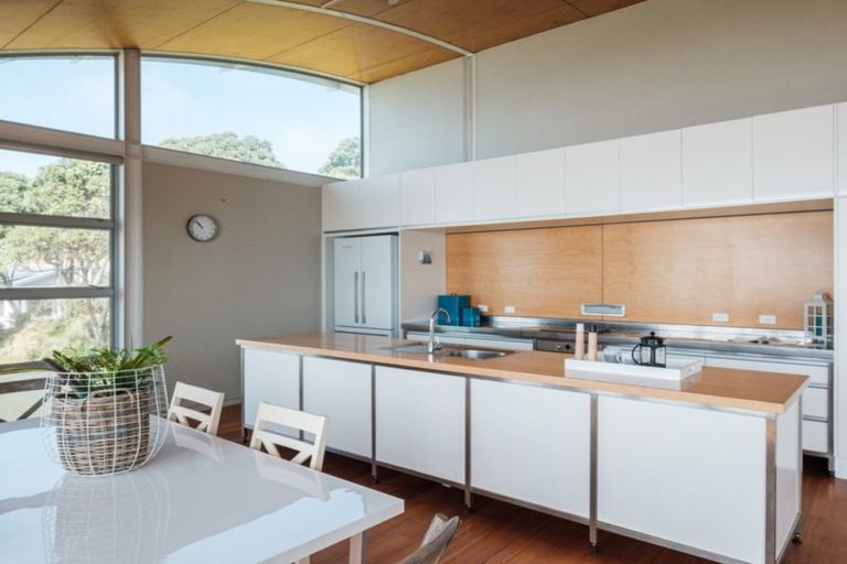 Photo of property in 18 Pare Street, Wainui, Gisborne, 4010