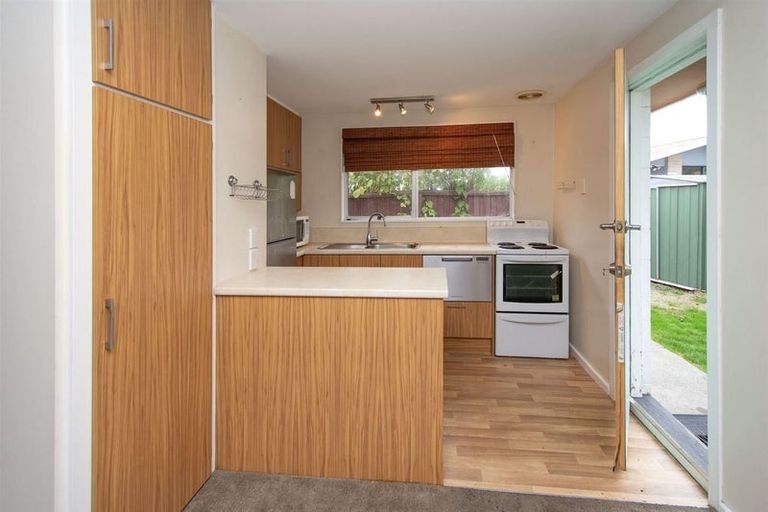 Photo of property in 4/18 Hardy Street, New Brighton, Christchurch, 8061