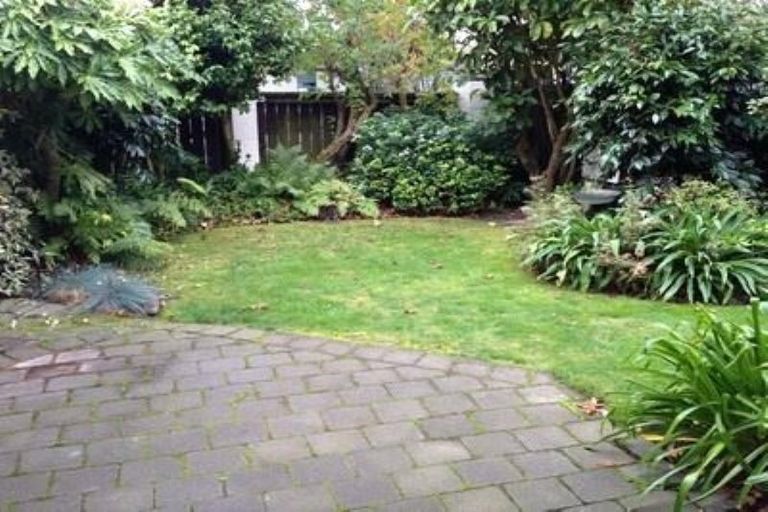 Photo of property in 12/24 Mansfield Avenue, St Albans, Christchurch, 8014