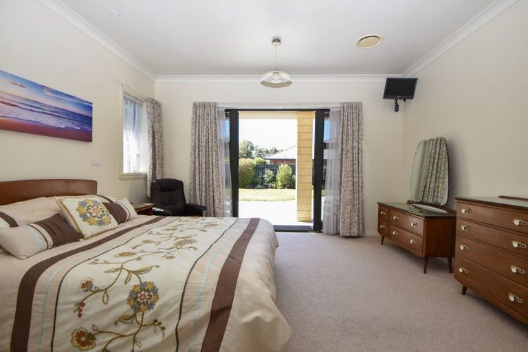 Photo of property in 39 Armstrong Avenue, Carterton, 5713