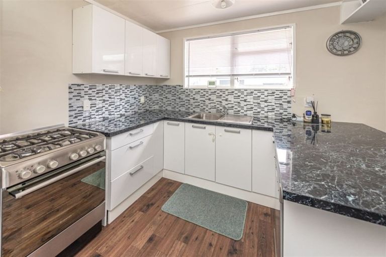 Photo of property in 11 Wembley Place, Whanganui East, Whanganui, 4500