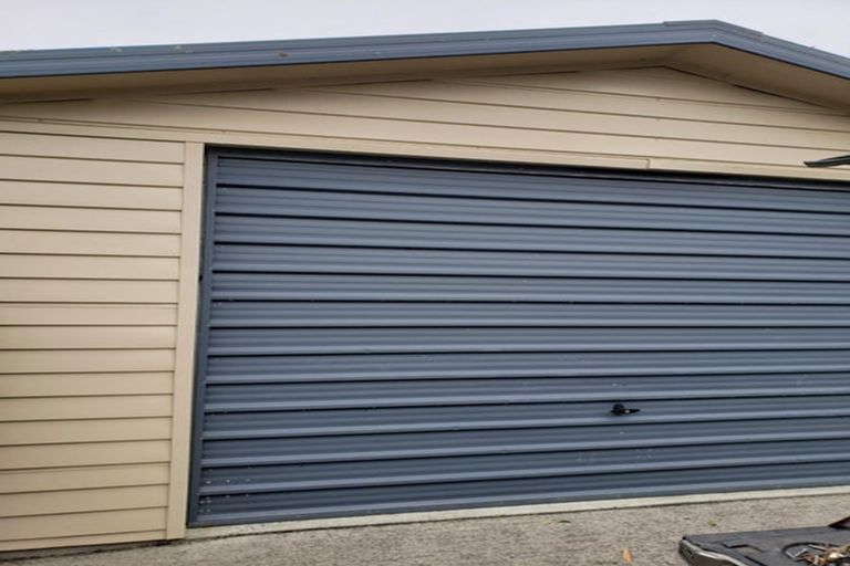 Photo of property in 19 Penion Drive, Flat Bush, Auckland, 2023