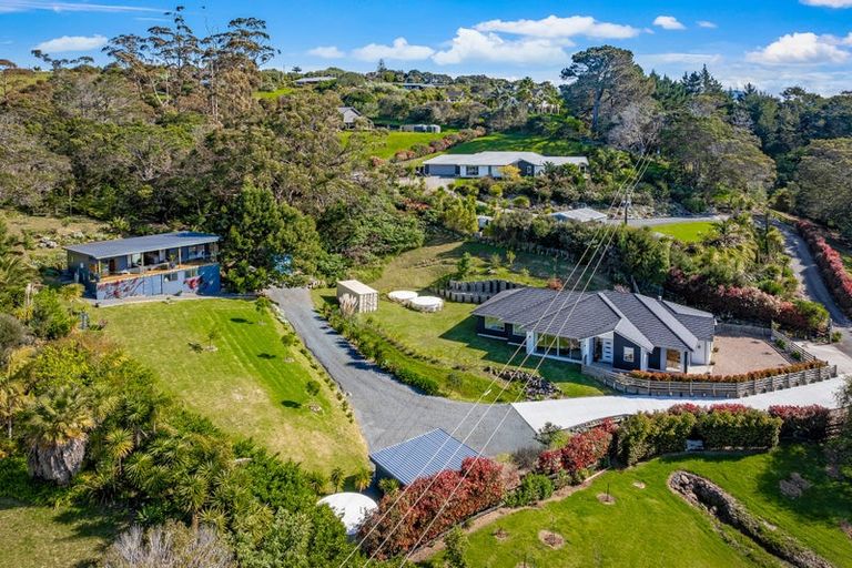 Photo of property in 5b Hobbs Road, Matakatia, Whangaparaoa, 0930
