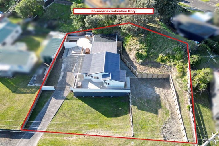 Photo of property in 53 Pratt Avenue, Foxton Beach, Foxton, 4815