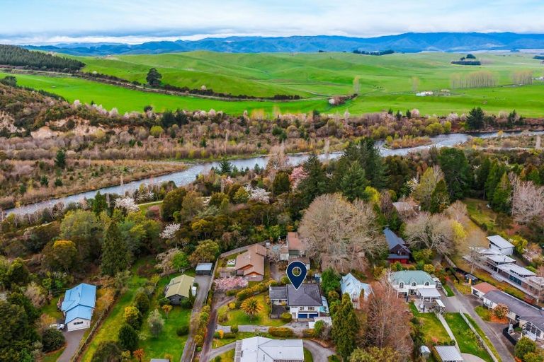 Photo of property in 37 Taupahi Road, Turangi, 3334