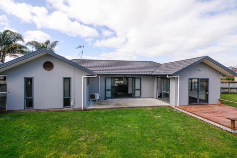 Photo of property in 4 Twickenham Place, Nawton, Hamilton, 3200