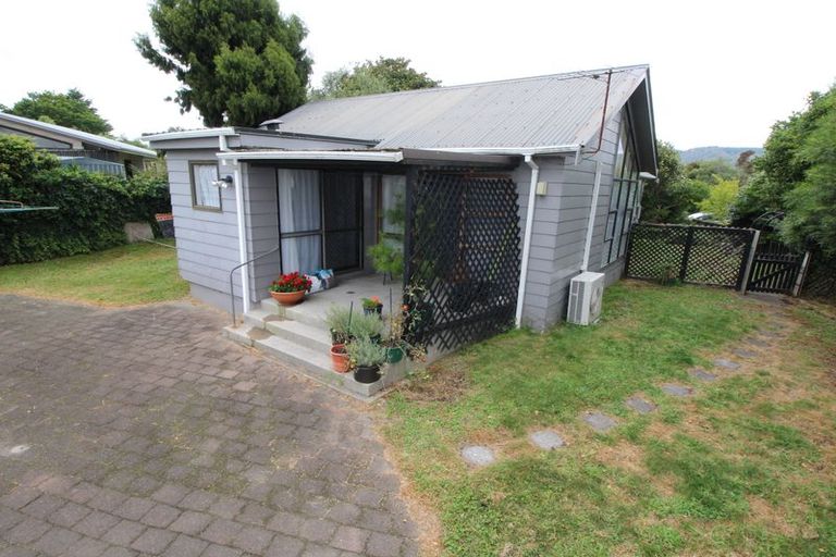 Photo of property in 14 Chaucer Place, Owhata, Rotorua, 3010