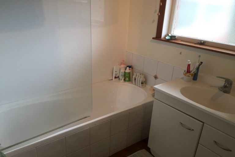 Photo of property in 2/238 Lake Road, Hauraki, Auckland, 0622