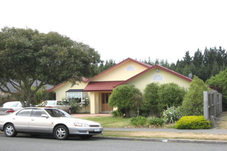 Photo of property in 47 Forest Drive, Parklands, Christchurch, 8083