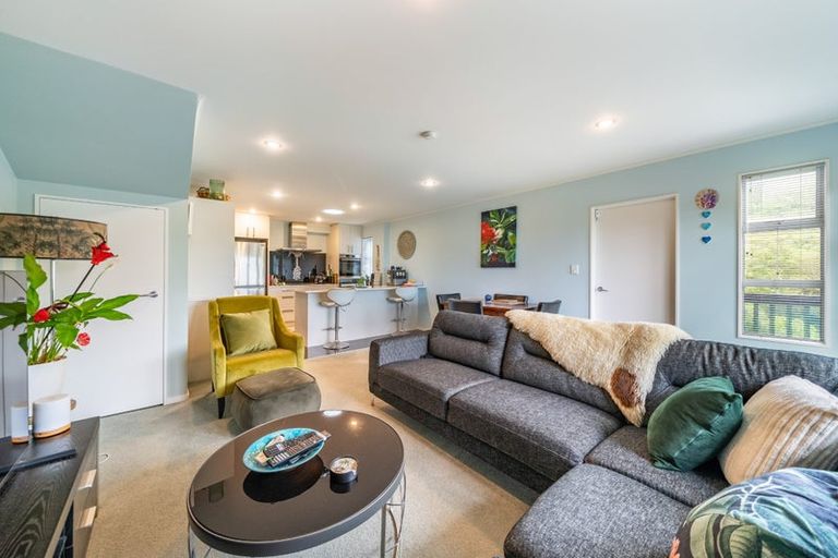 Photo of property in 15 Marjory Close, Broadmeadows, Wellington, 6035