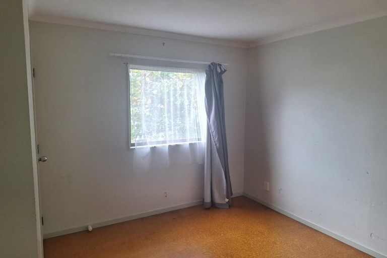 Photo of property in 5 Justin Place, Te Atatu Peninsula, Auckland, 0610