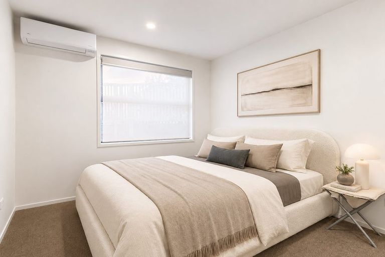 Photo of property in 33 Renata Crescent, Te Atatu Peninsula, Auckland, 0610