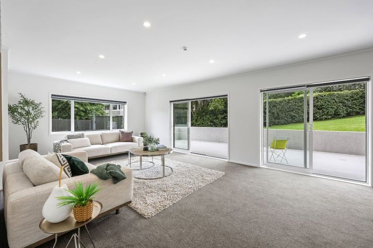 Photo of property in 16 Andrea Place, Sunnyhills, Auckland, 2010