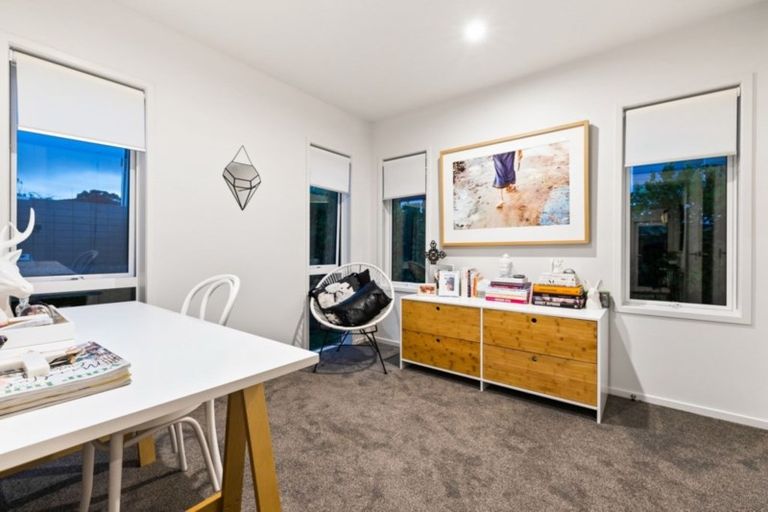 Photo of property in 14 Rock Isle Road, Torbay, Auckland, 0630