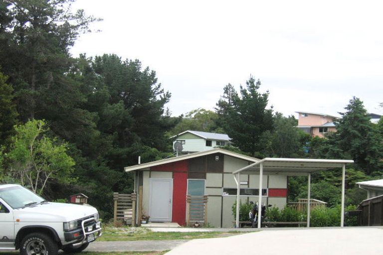 Photo of property in 41 Norana Road, Maoribank, Upper Hutt, 5018